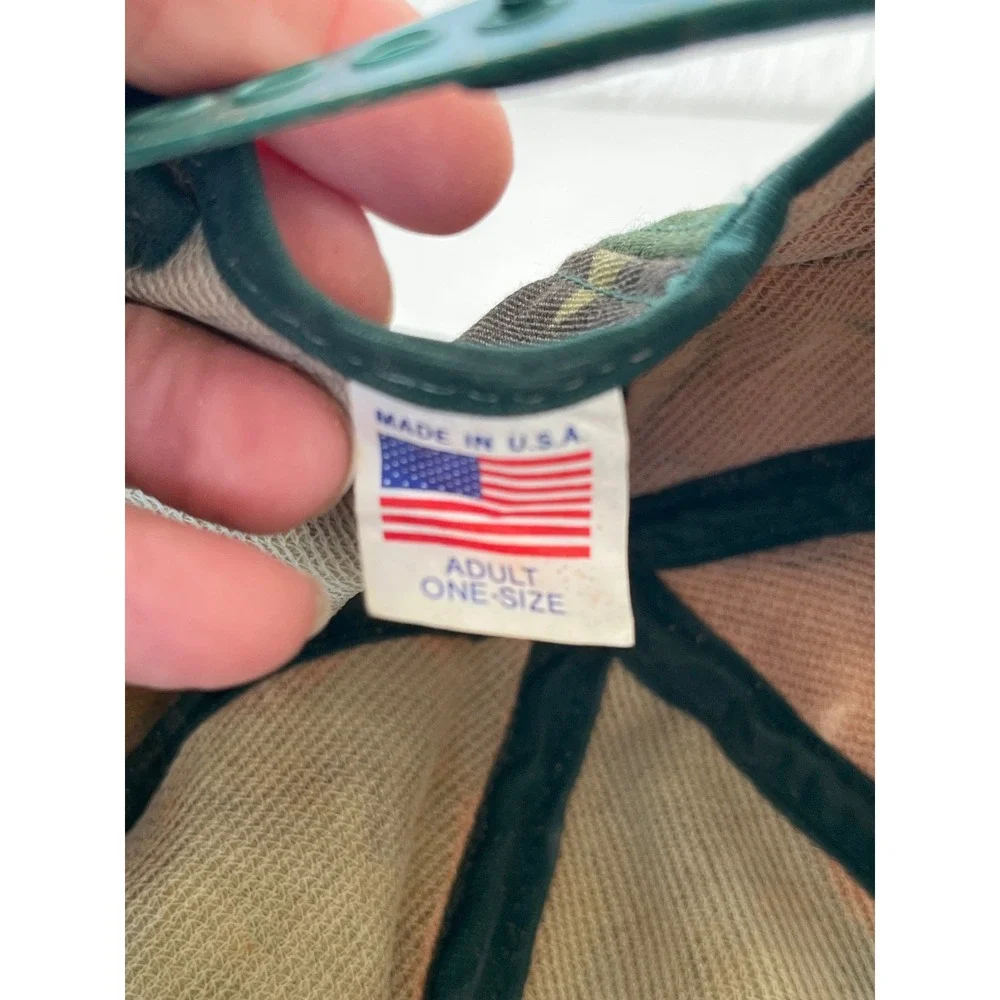 VINTAGE Levi Garrett‎ Camouflage Snapback Hat Adult One Size Made in USA